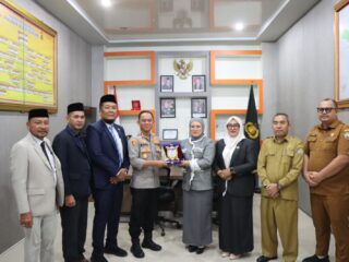 Polres Aceh Tengah Terima Penghargaan DPRK atas Peran Aktif Penanganan Bencana Hidrometeorologi