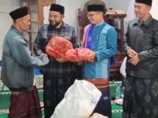 *Bersafari Ramadan Sambil Berbagi: Ala Tengku Tirmi"Salurkan Ribuan Paket Lebaran untuk Warga Gayo"