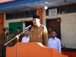 Wabup Muchsin Hasan Sampaikan Arahan Bupati pada Upacara Hari Pertama Sekolah di Aceh Tengah