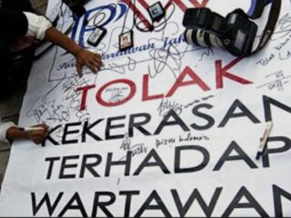 Teror terhadap Pers! Wartawan Diancam Dibacok Usai Beritakan Dugaan Penimbunan Bantuan di Aceh Tengah.