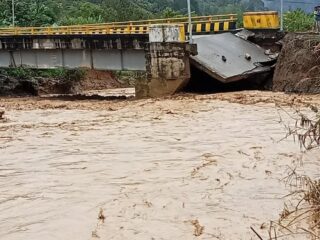 Jembatan Gemboyah Terputus:Dinas PUPR Aceh Di Nilai Tak Berguna Bagi Masyarakat Gayo