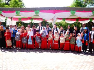 Uniqlo Perusahaan Ritel Global Bantu Pemulihan Pascabencana di Aceh Tengah.