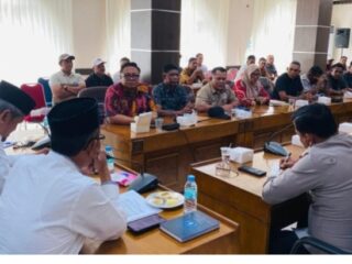 AUDENSI PENYELESAIAN SENGKETA LAHAN PTPN IV GAGAL, KARYAWAN SIAP GELAR AKSI UNJUK RASA TEGAS KE KANTOR BUPATI ACEH UTARA   