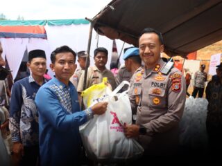 Kapolres Aceh Tengah Salurkan 1000 Paket Sembako Bantuan Ketua Umum Bhayangkari untuk Warga Huntara Linge