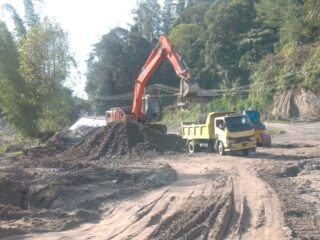 GMNI Bener Meriah Desak APH Usut Asal Pasir Proyek Bronjong Waskita Karya 